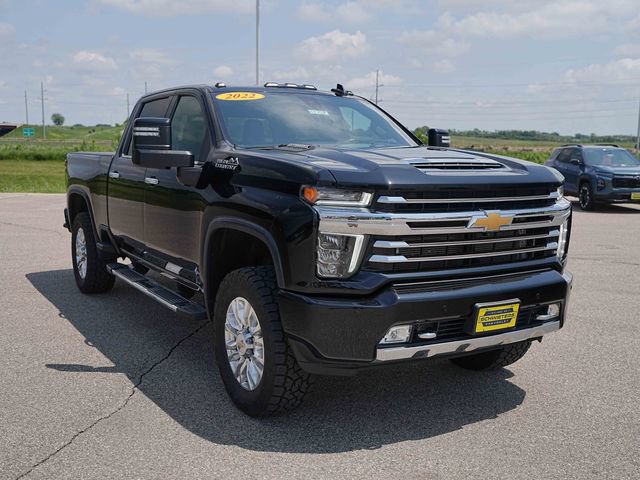 Used 2022 Chevrolet Silverado 2500 High Country w/ Z71 Off-Road Package AWD/4WD image 3