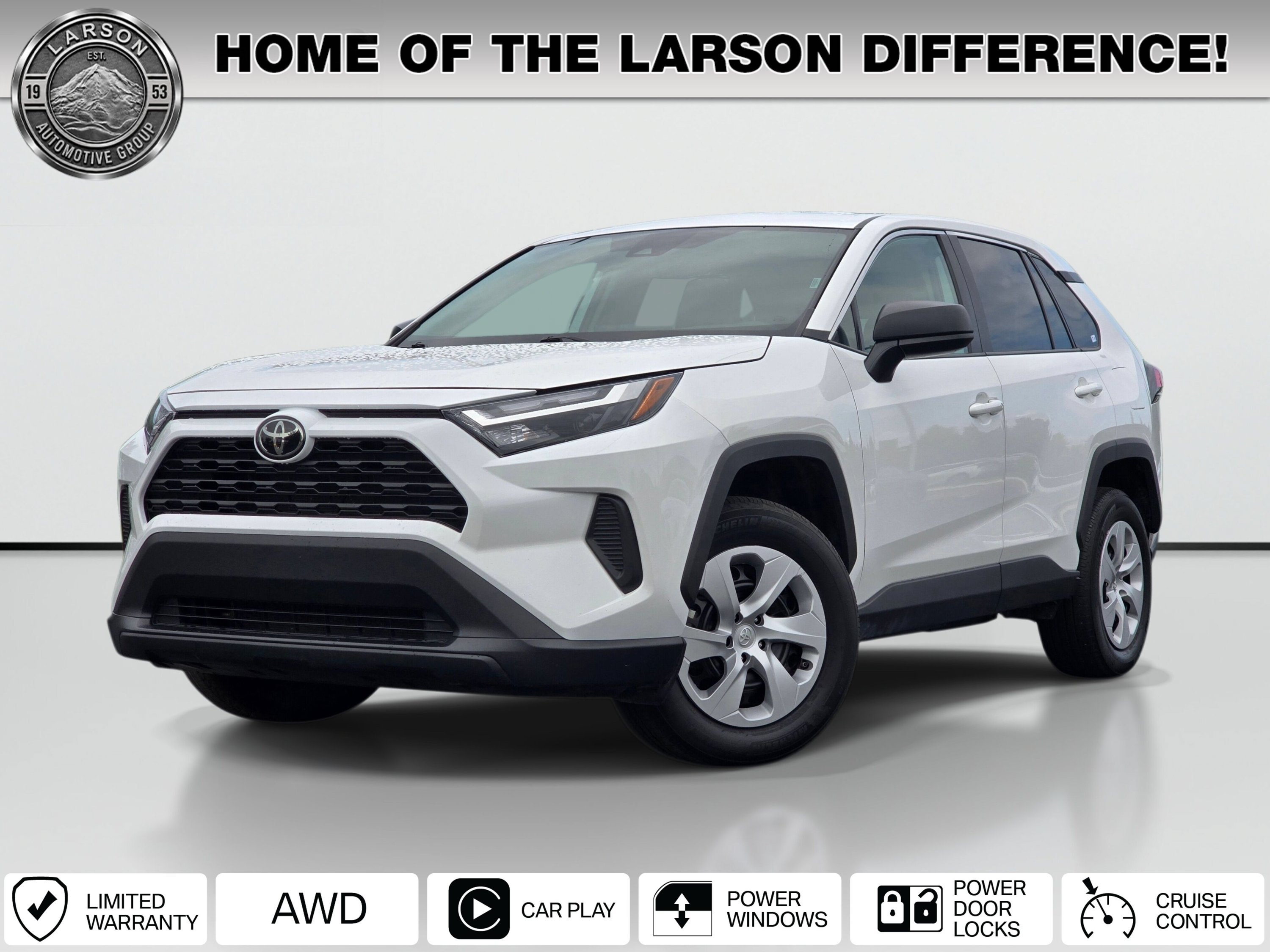 Used 2025 Toyota RAV4 LE AWD/4WD image 1