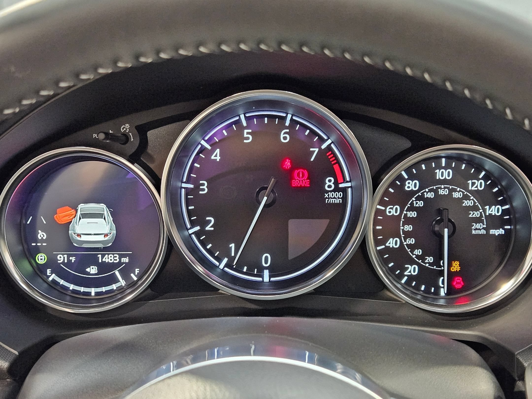 Used 2024 MAZDA MX-5 Miata RF Club RWD image 12