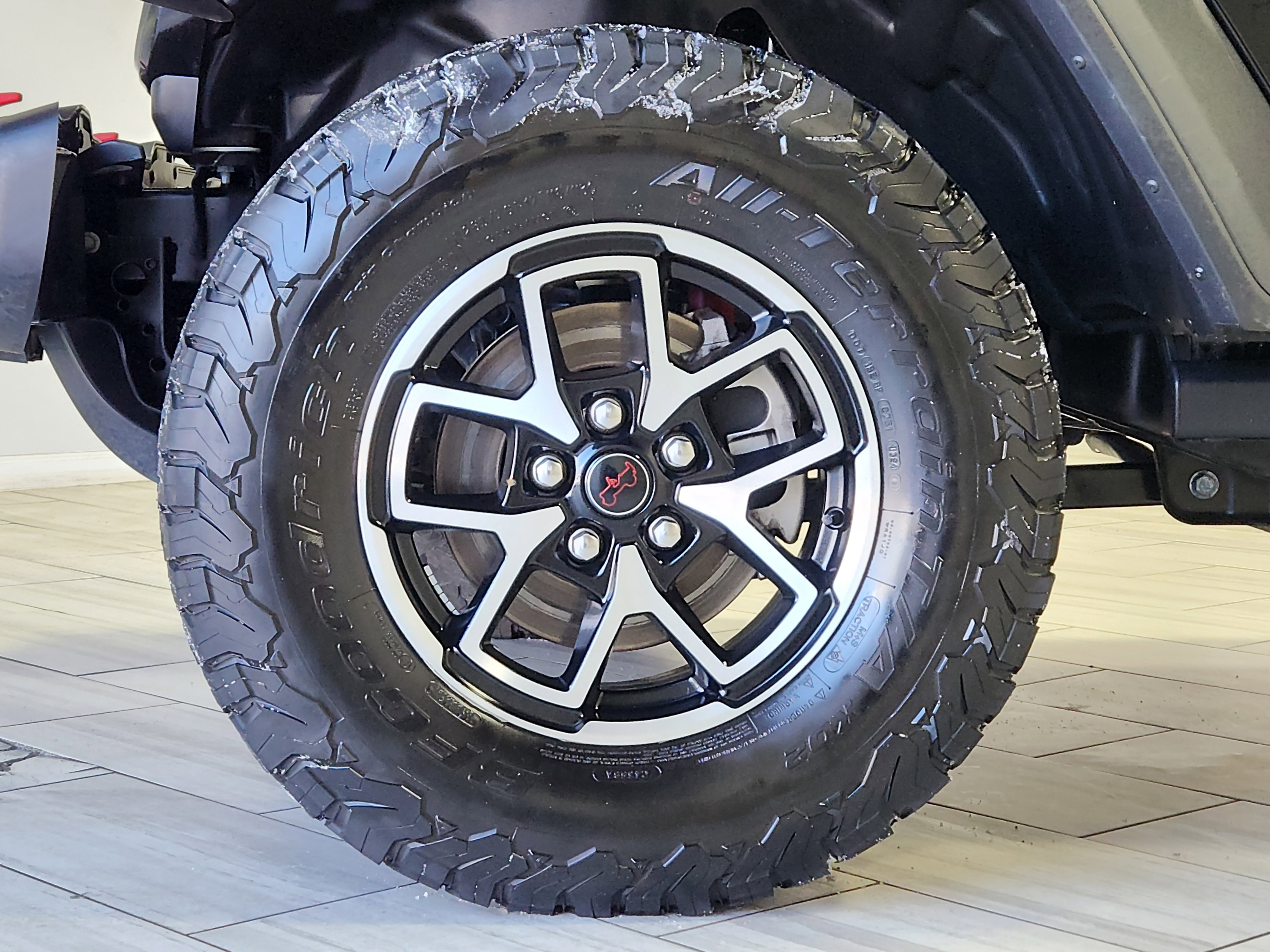 Used 2025 Jeep Wrangler Unlimited Rubicon image 9