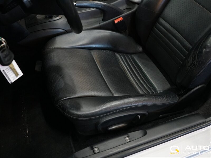 Used 2001 Porsche Boxster RWD image 18