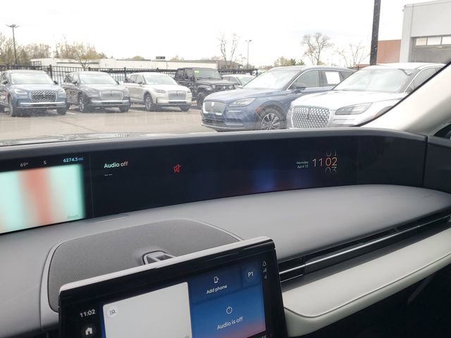 Certified 2024 Lincoln Nautilus Premier AWD/4WD image 18