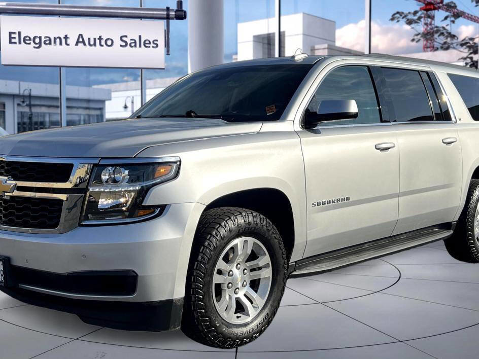 Used 2020 Chevrolet Suburban LT image 9