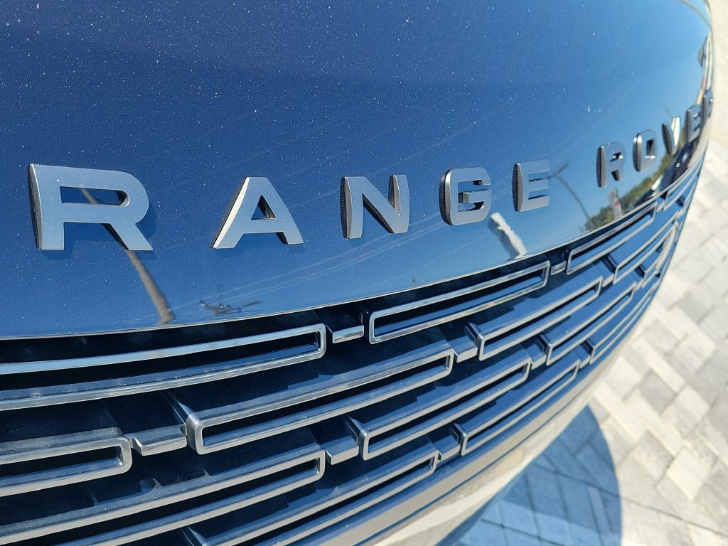 New 2026 Land Rover Range Rover Sport Dynamic SE AWD/4WD image 9