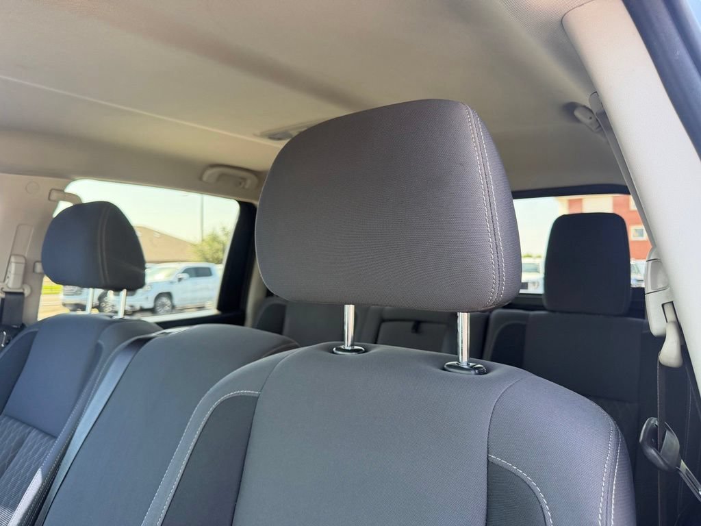 Used 2022 Nissan Titan SV RWD image 27