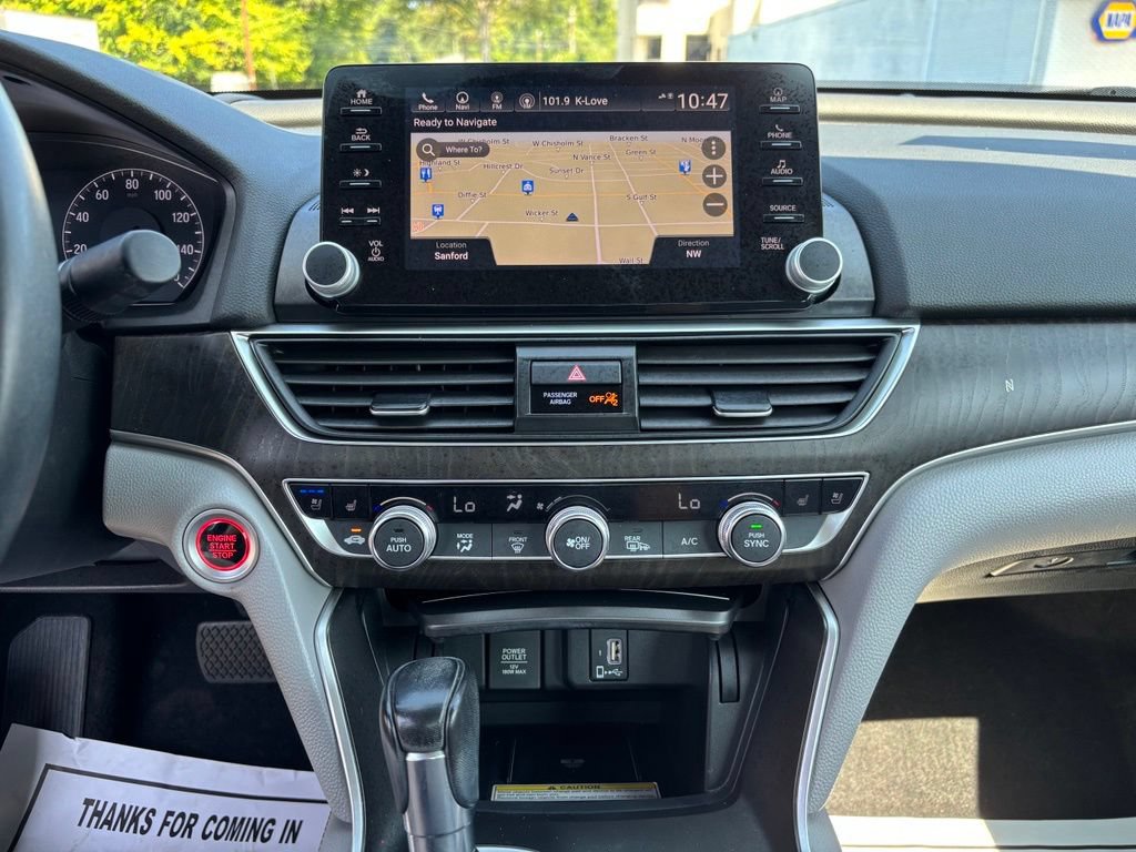 Used 2018 Honda Accord Touring image 32