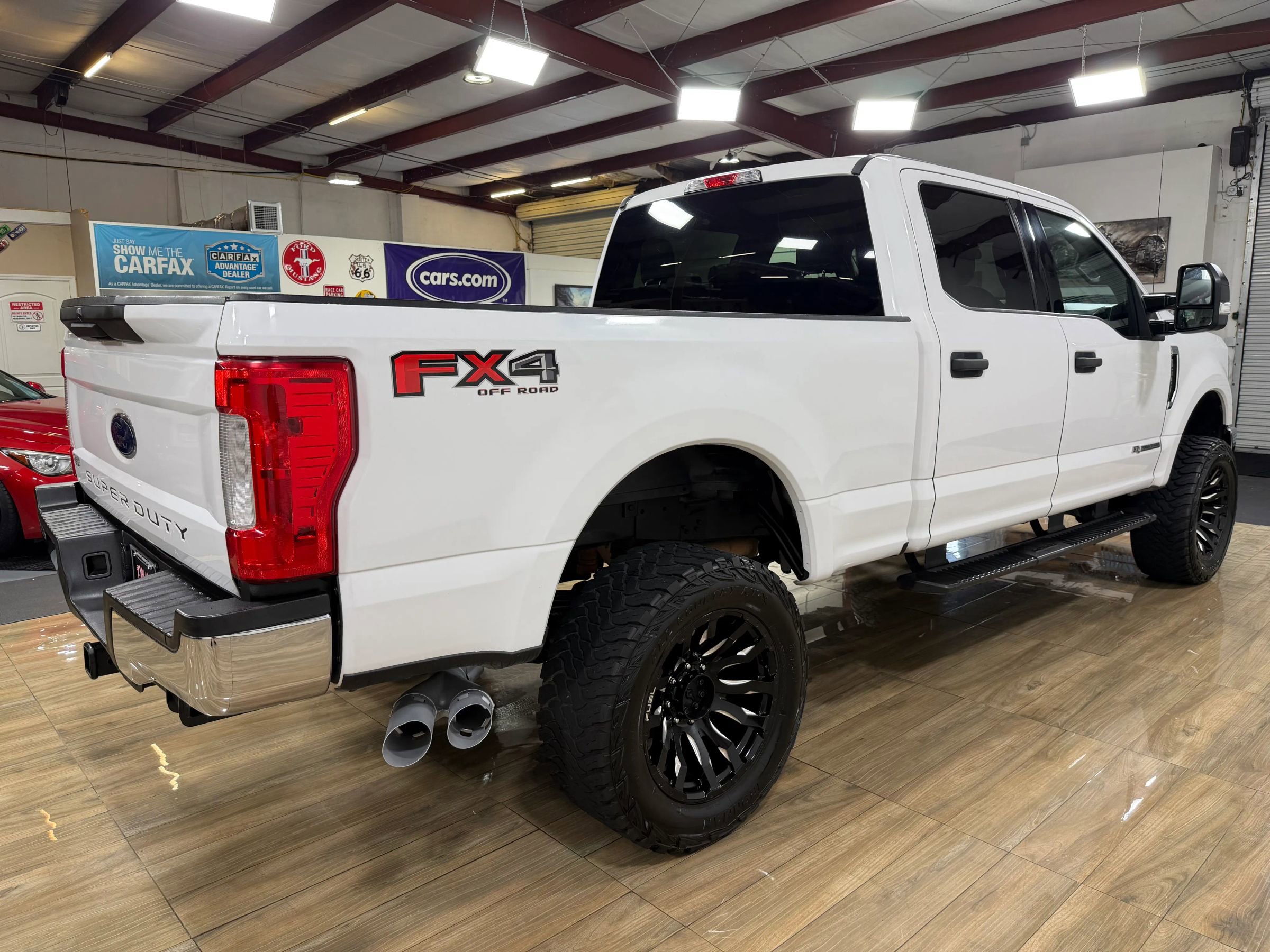 Used 2019 Ford F250 XLT AWD/4WD image 5