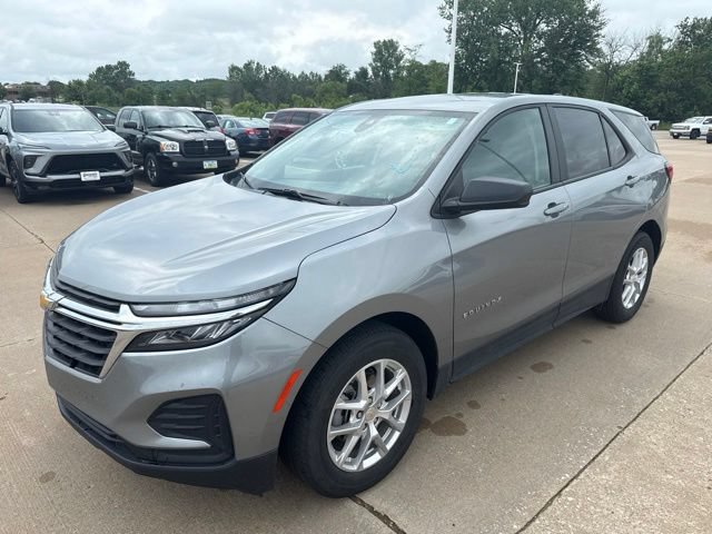 Used 2024 Chevrolet Equinox LS w/ LS Convenience Package FWD image 7