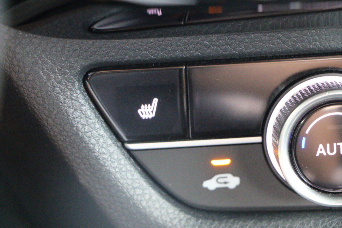 Used 2025 Acura ADX FWD image 23