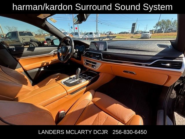 Used 2019 BMW 750i image 9