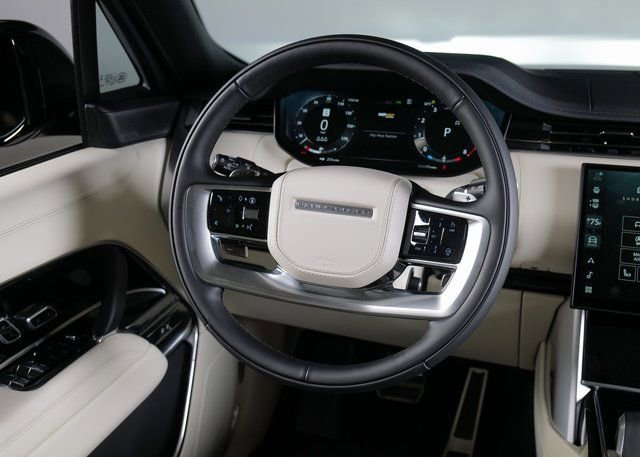 New 2026 Land Rover Range Rover SE image 11