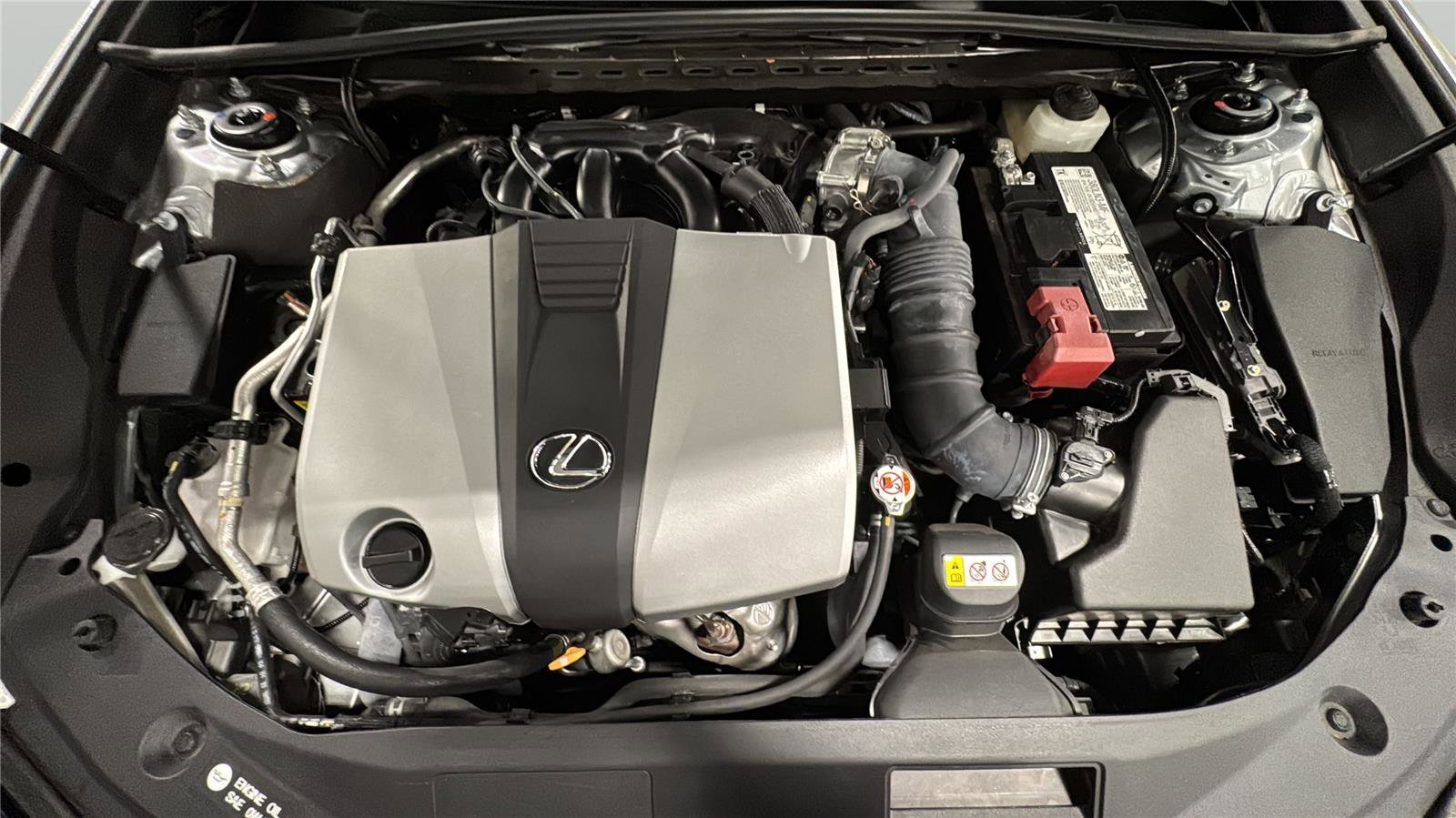 Used 2024 Lexus ES 350 Ultra Luxury w/ Accessory Package (Z2) FWD image 9