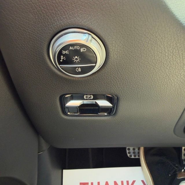 Used 2023 Mercedes-Benz GLC 300 4MATIC image 27