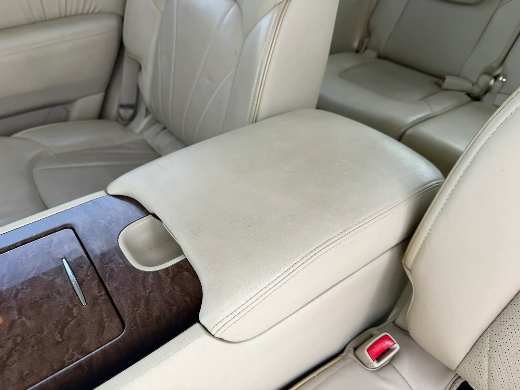 Used 2014 INFINITI QX80 2WD w/ Deluxe Touring Package image 21