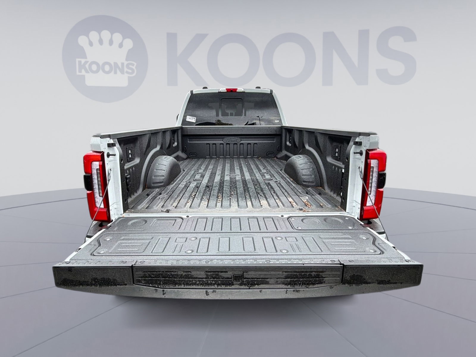 New 2026 Ford F450 Platinum w/ Platinum Plus Package image 33