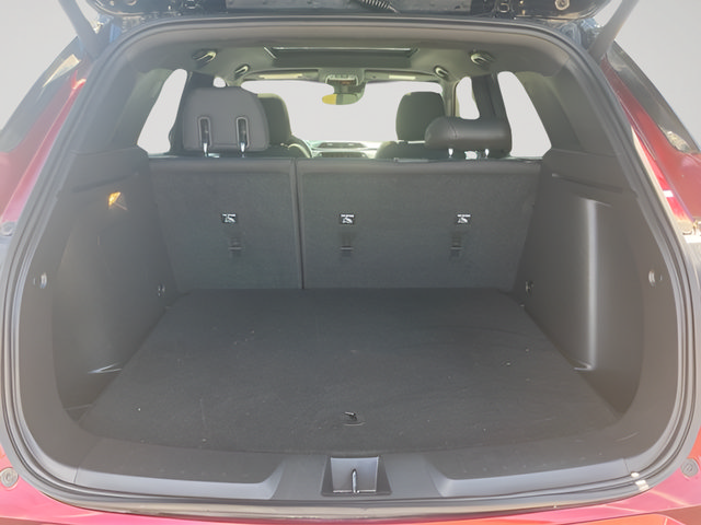 Used 2023 Chevrolet TrailBlazer RS w/ Sun and Liftgate Package FWD image 7