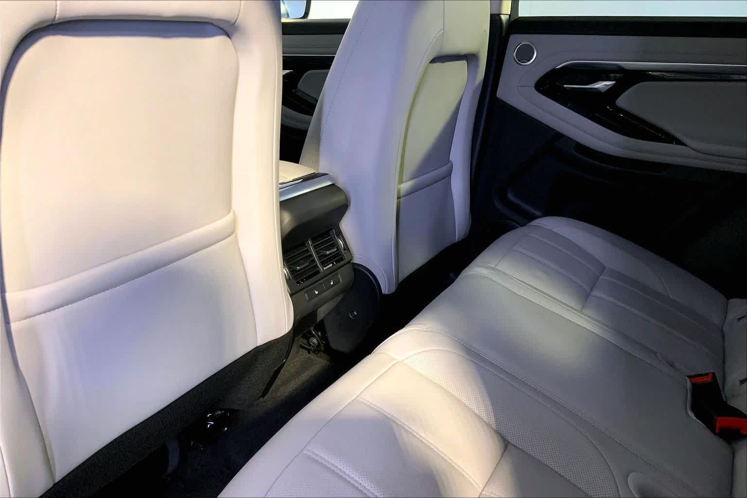 Used 2023 Land Rover Range Rover Evoque SE AWD/4WD image 35