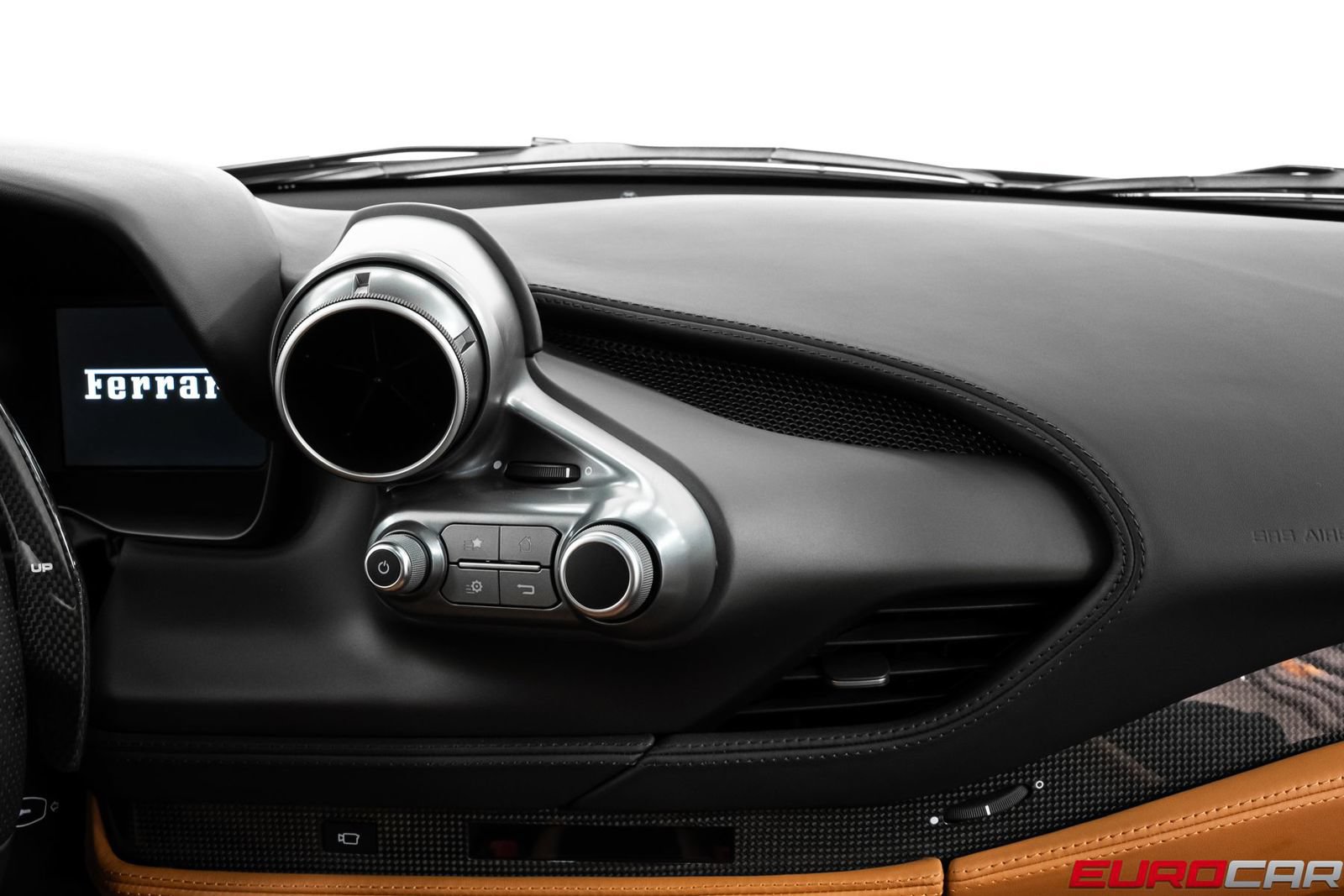Used 2021 Ferrari F8 Tributo RWD image 32