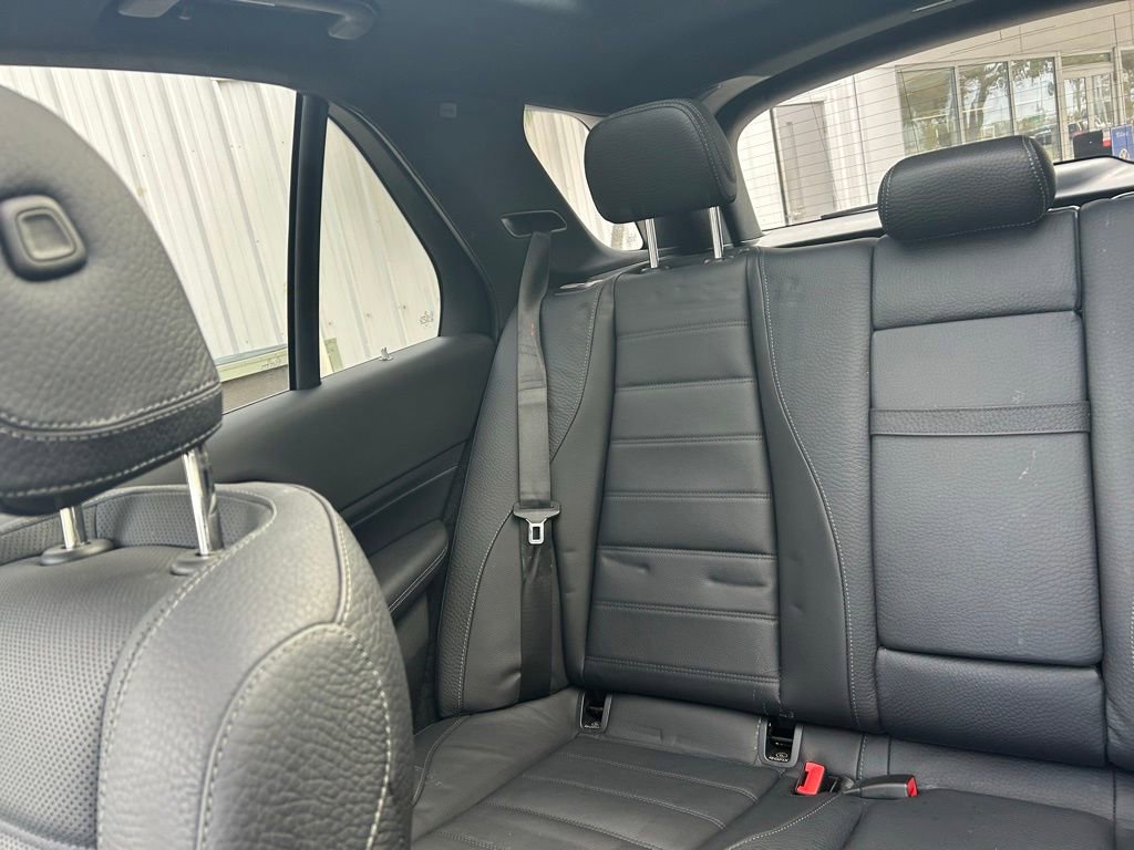 Used 2022 Mercedes-Benz GLE 350 4MATIC image 11