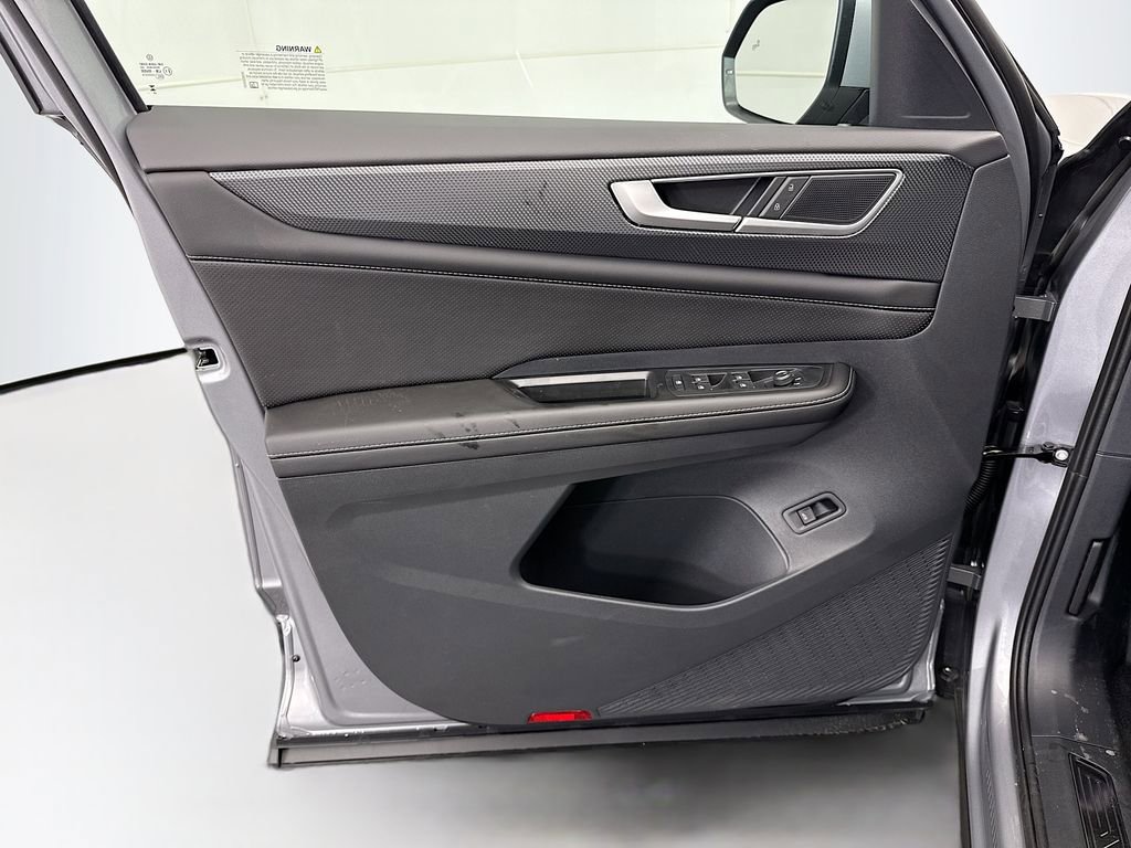 New 2026 Volkswagen Atlas Cross Sport SEL image 23