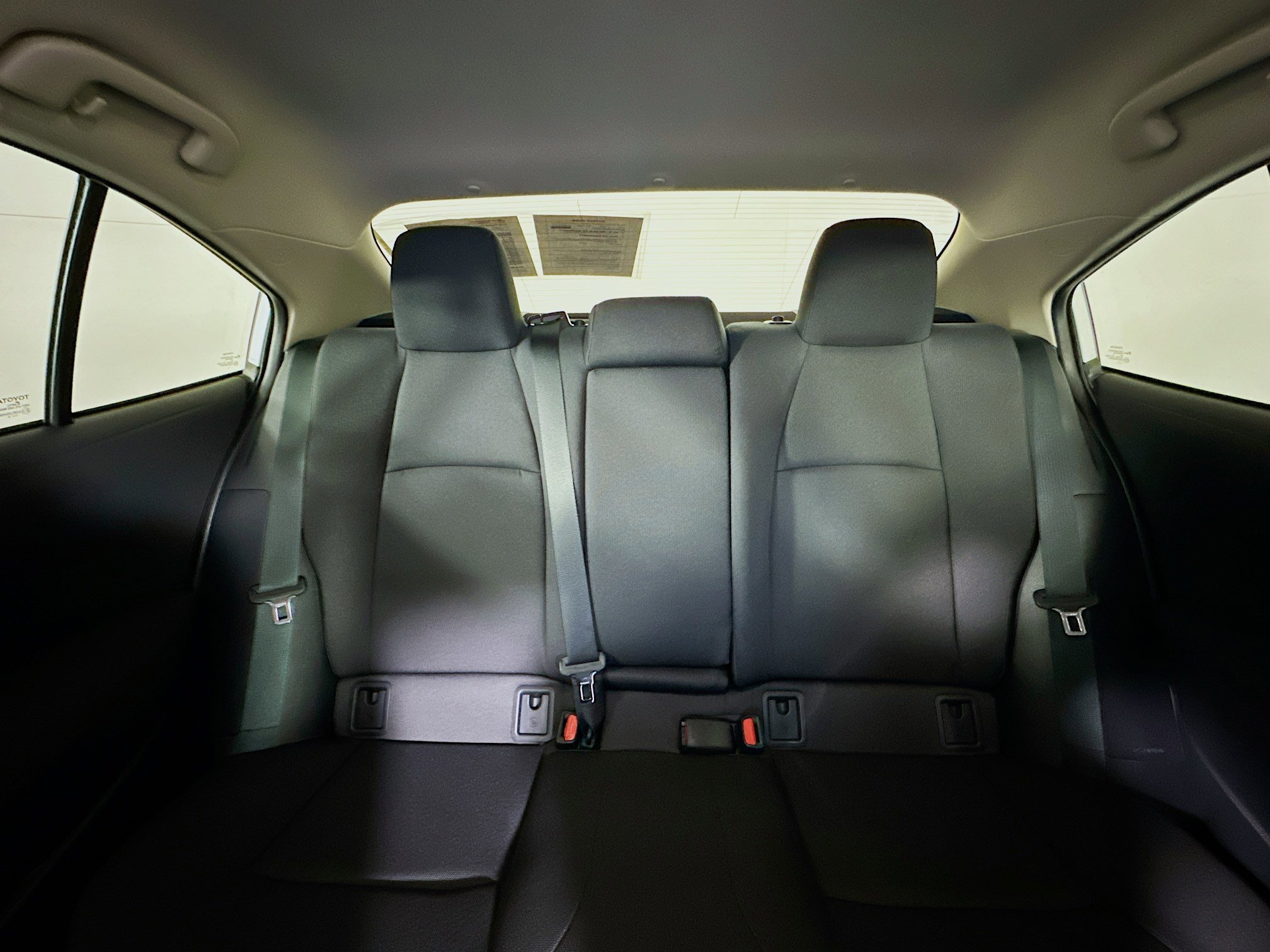 Used 2025 Toyota Corolla LE image 29