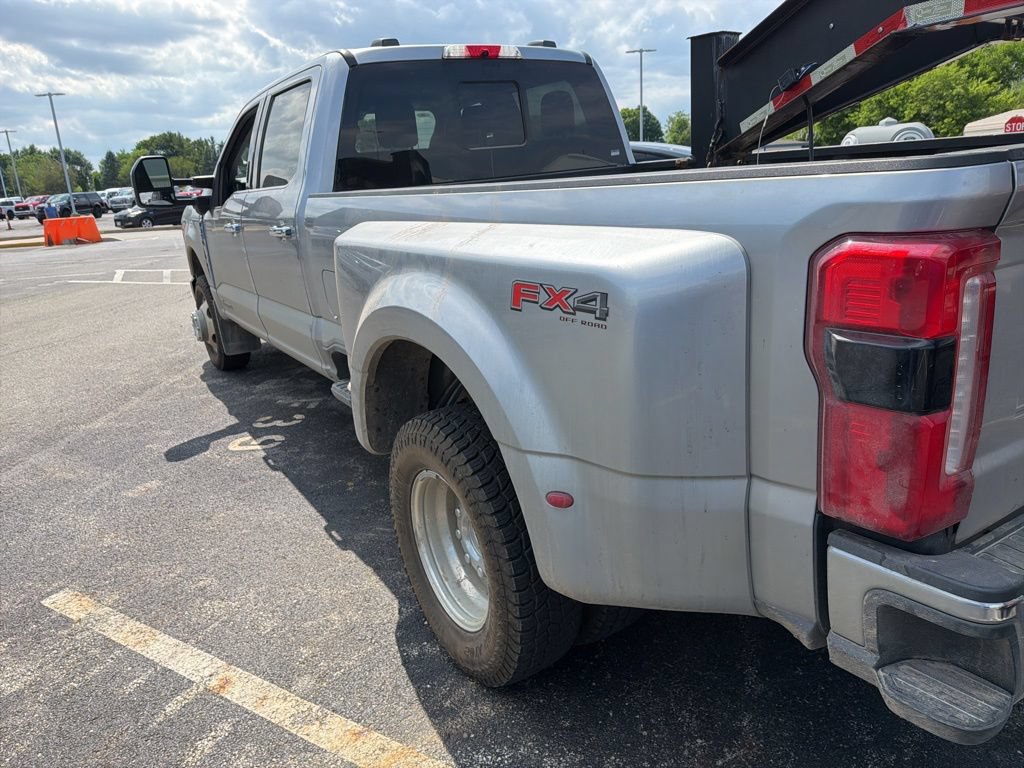 Used 2024 Ford F350 Lariat w/ Lariat Ultimate Package AWD/4WD image 7