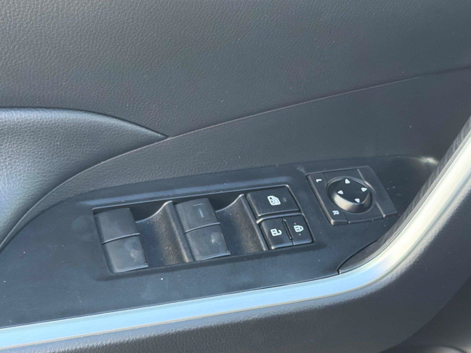 Used 2024 Toyota RAV4 LE FWD image 17