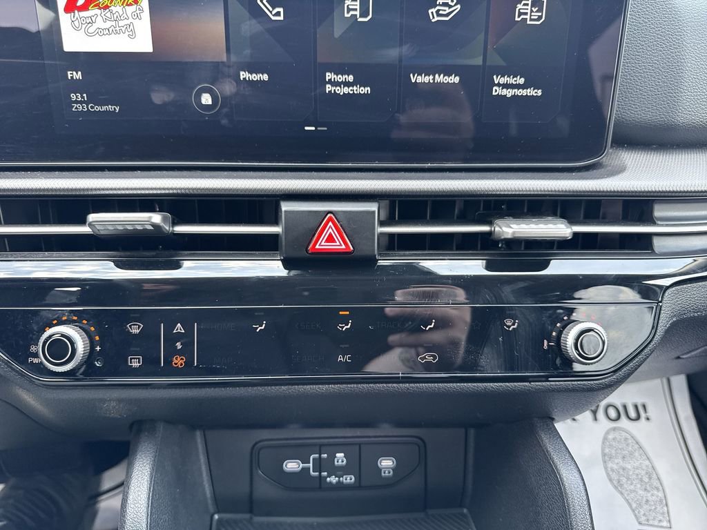 Certified 2026 Kia Sportage LX image 18