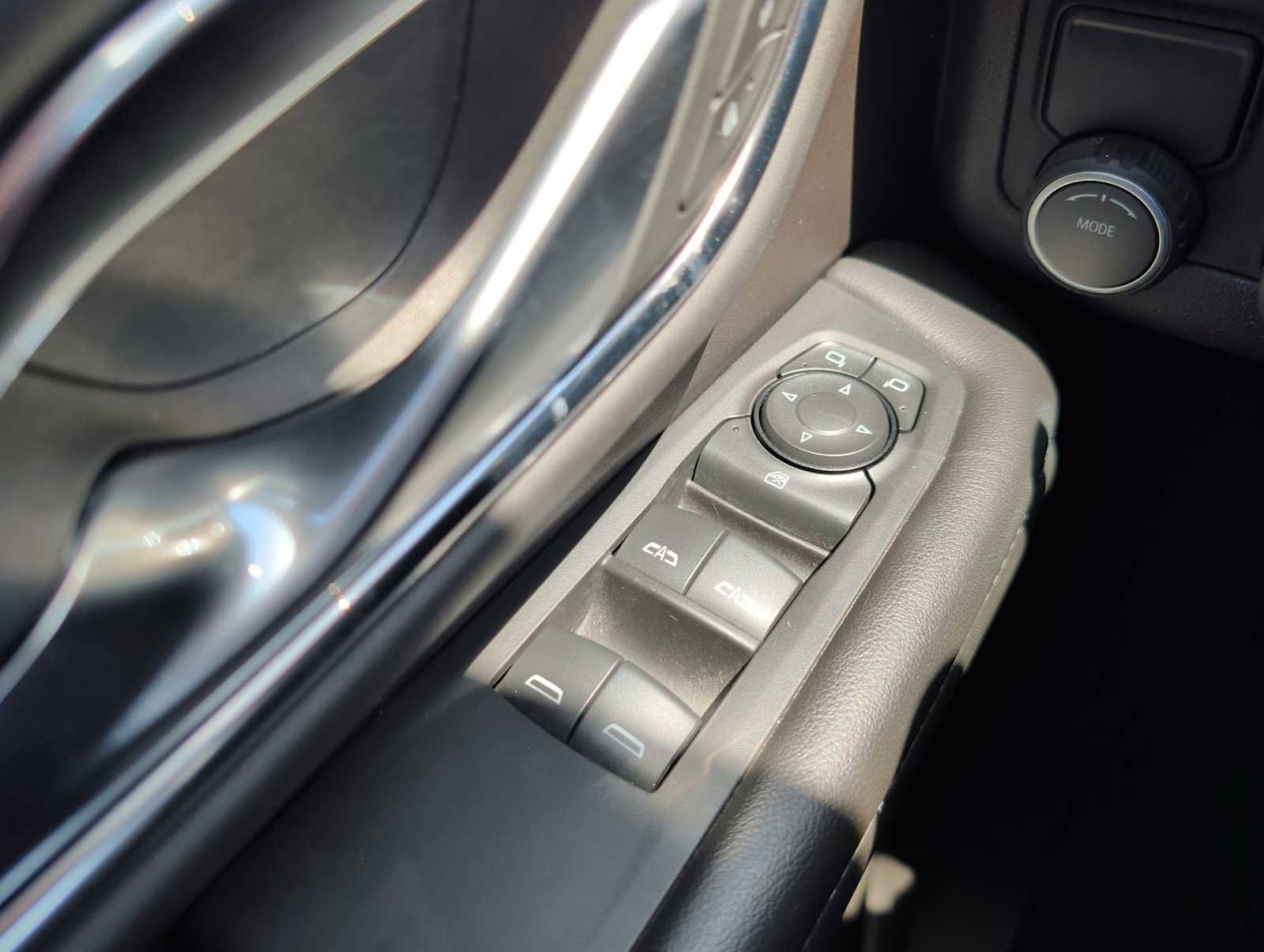 Used 2022 Chevrolet Tahoe LS RWD image 15