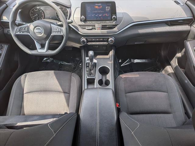 Used 2022 Nissan Altima 2.5 SV FWD image 16