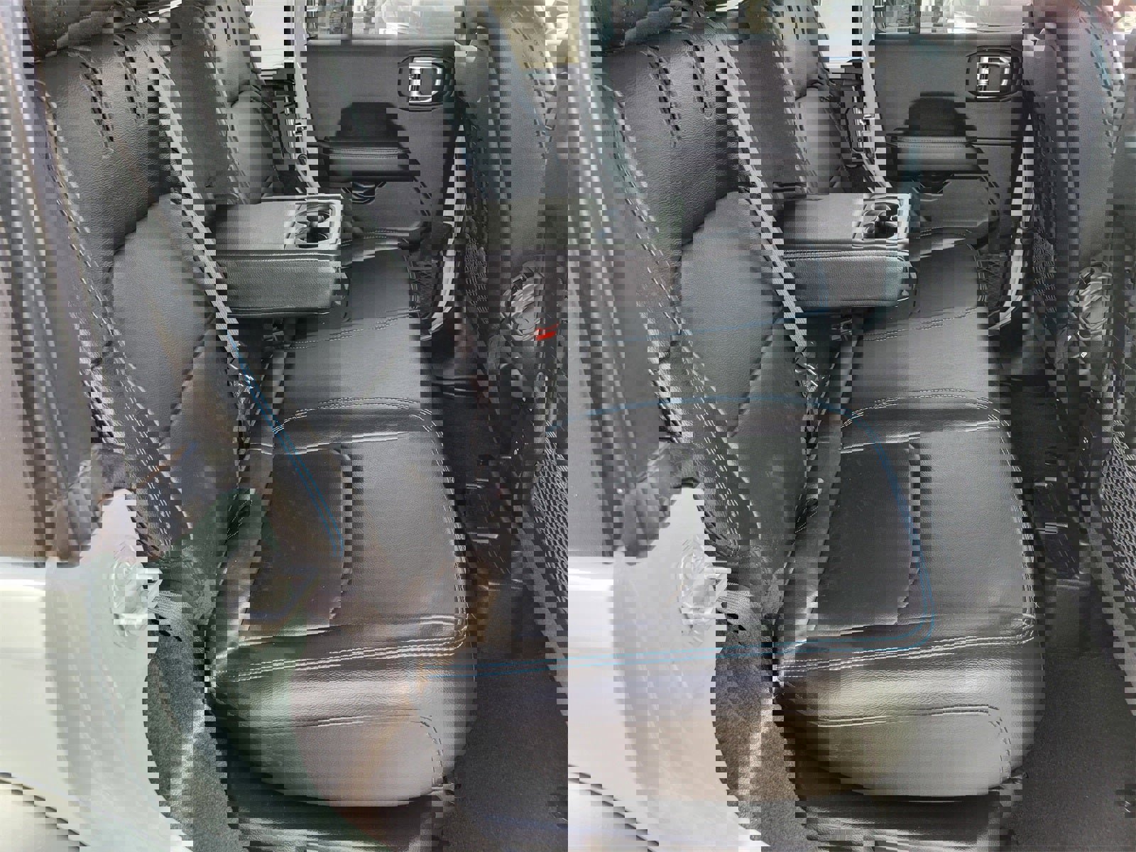 Used 2023 Jeep Wrangler Unlimited Rubicon 4xe w/ Cold Weather Group image 20