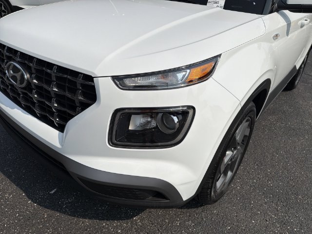 New 2026 Hyundai Venue SEL FWD image 42
