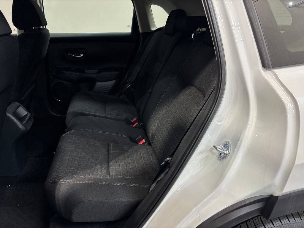 New 2026 Honda HR-V LX image 28