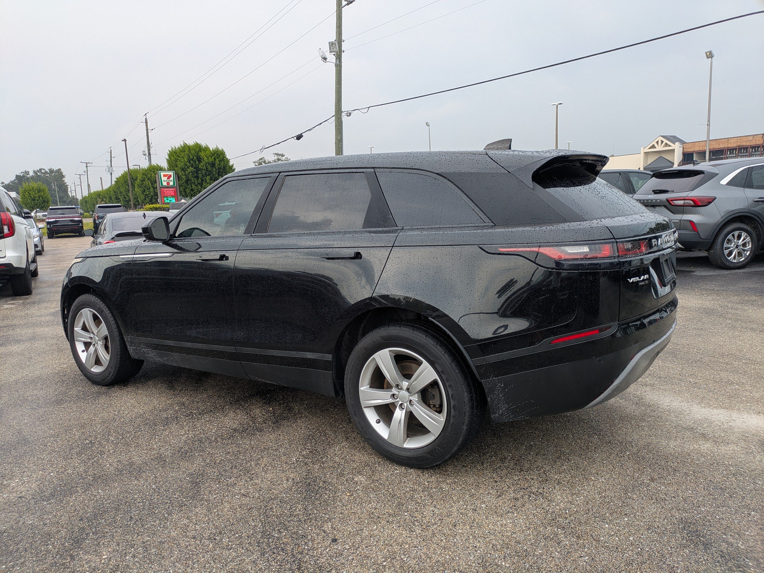 Used 2018 Land Rover Range Rover Velar S AWD/4WD image 6