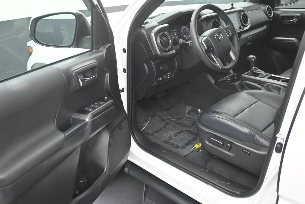 Used 2023 Toyota Tacoma TRD Off-Road w/ TRD Premium Off Road Package RWD image 10