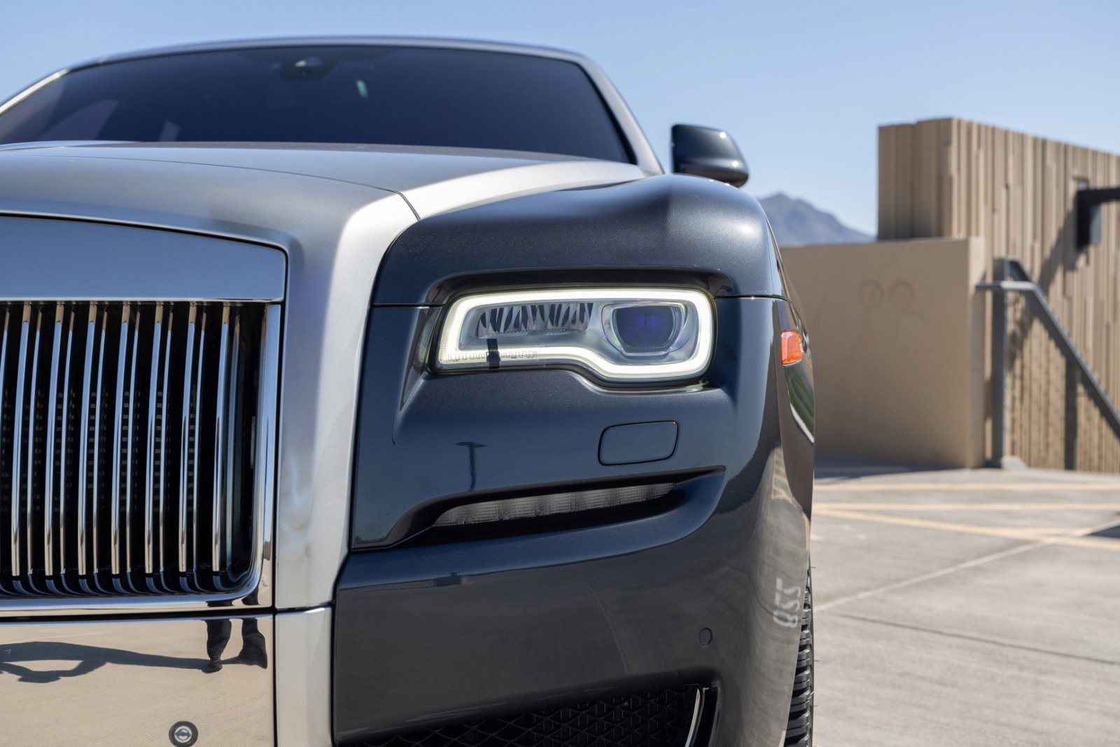 Used 2017 Rolls-Royce Ghost image 25