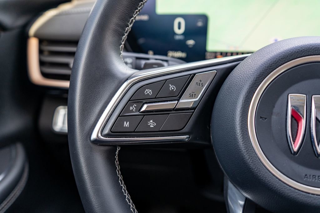 Used 2025 Buick Envision Sport Touring image 23