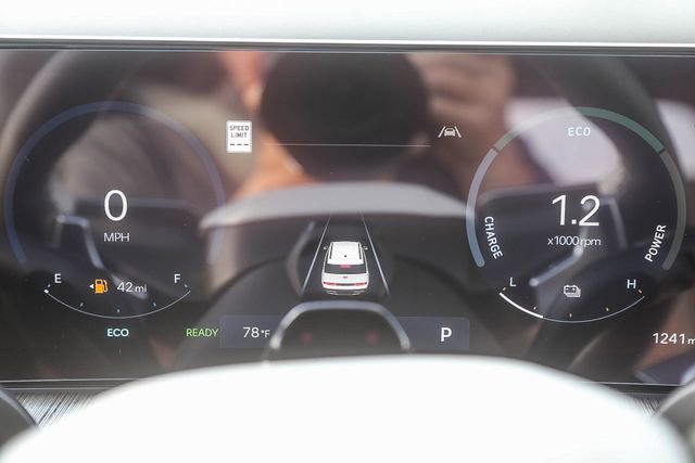 Used 2025 Hyundai Santa Fe Calligraphy FWD image 26