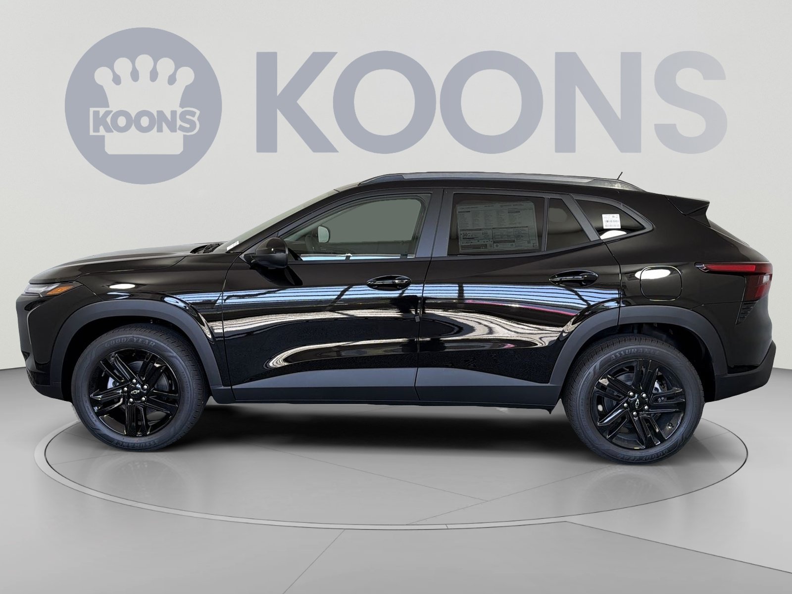 New 2026 Chevrolet Trax ACTIV w/ Sunroof Package FWD image 2