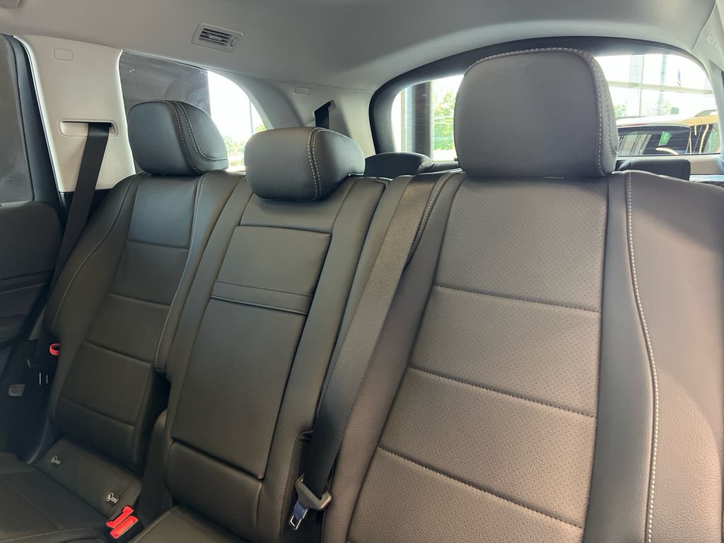 New 2026 Mercedes-Benz GLS 450 4MATIC image 25