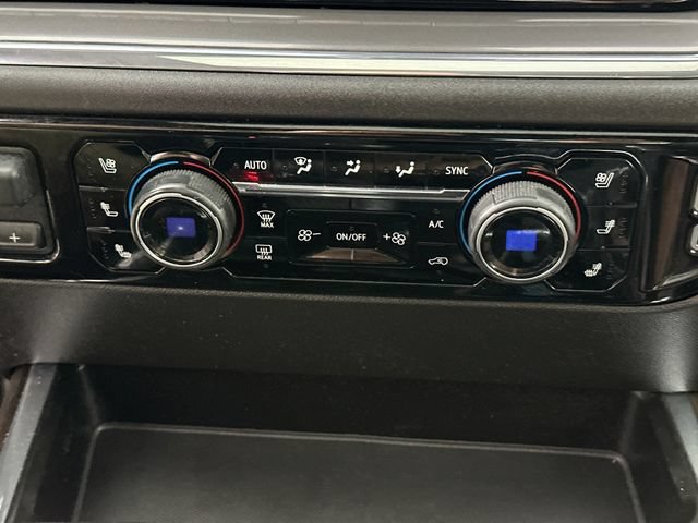 Used 2024 Chevrolet Silverado 1500 High Country w/ High Country Premium Package AWD/4WD image 14