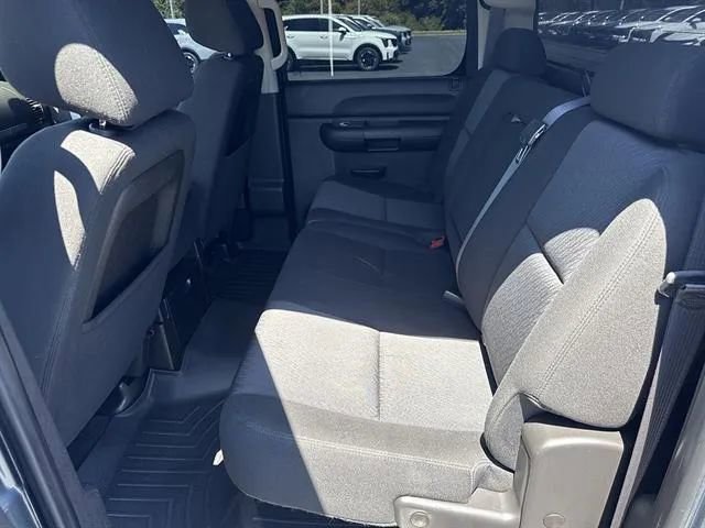 Used 2011 Chevrolet Silverado 1500 LT w/ All-Star Edition AWD/4WD image 16