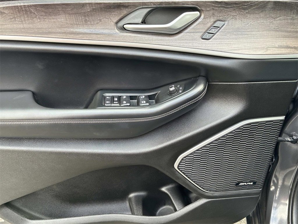 Used 2023 Jeep Grand Cherokee 4WD 4xe image 24