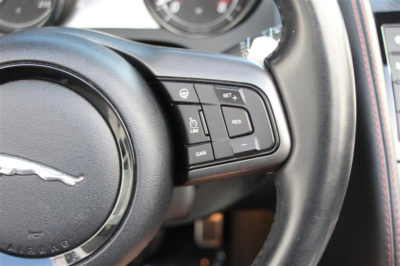 Used 2016 Jaguar F-TYPE R AWD/4WD image 20