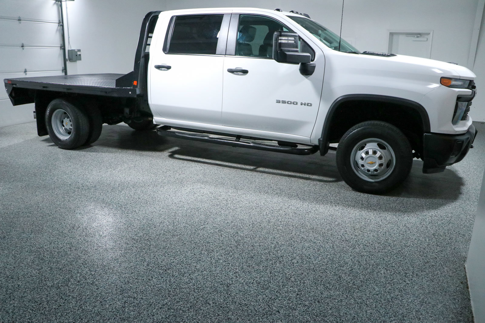Used 2025 Chevrolet Silverado 3500 W/T w/ WT Convenience Package AWD/4WD image 6