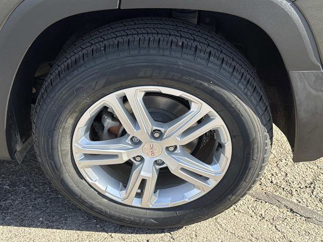 Used 2020 GMC Terrain SLE image 28