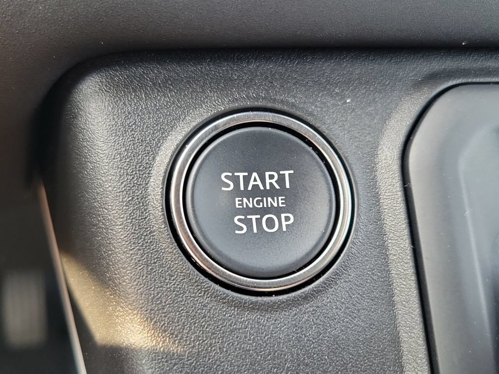 Used 2025 Land Rover Defender 110 S AWD/4WD image 22