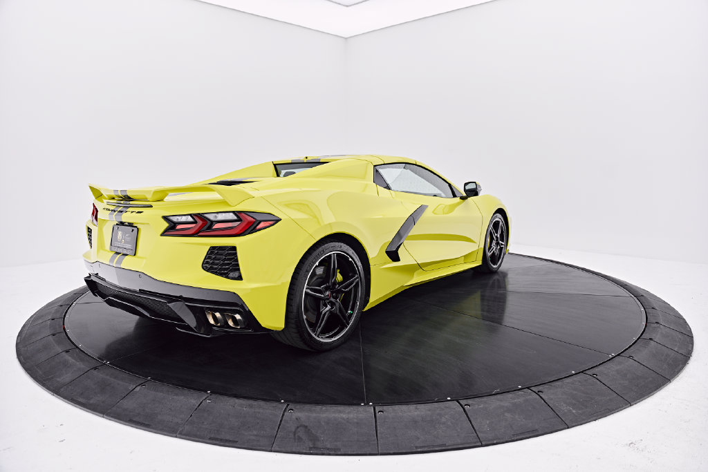 Used 2022 Chevrolet Corvette Stingray Premium Conv w/ Z51 Performance Package RWD image 17