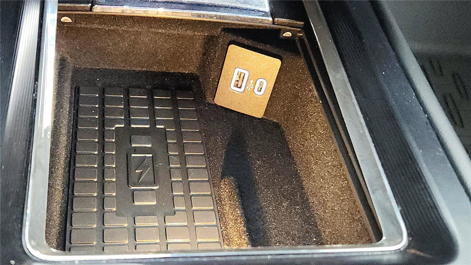 Used 2023 Lincoln Corsair AWD w/ Equipment Group 101A image 37