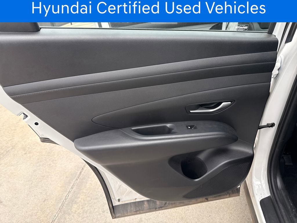 Certified 2025 Hyundai Tucson SE FWD image 14
